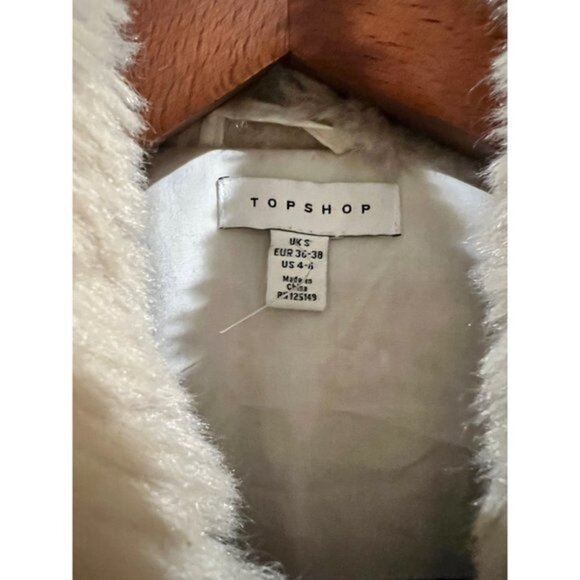 Topshop Jonas Faux Shearling Teddy Jacket Size 4-6 - Picture 3 of 6